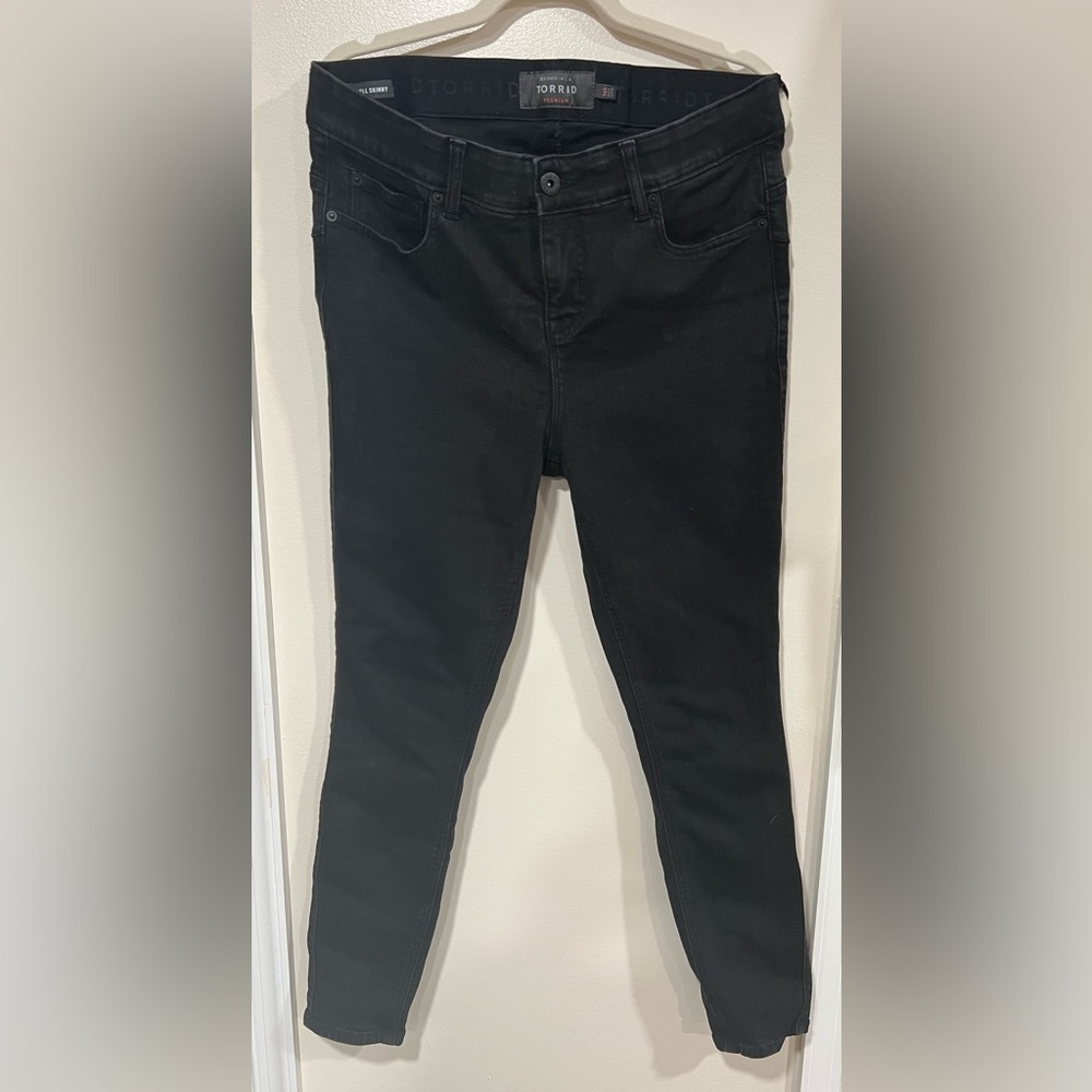 Torrid Bombshell Skinny High-Rise Jeans - Picture 2 of 2